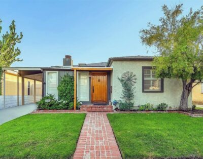 Charming Two-Bedroom Venice Home with Private Garden Oasis